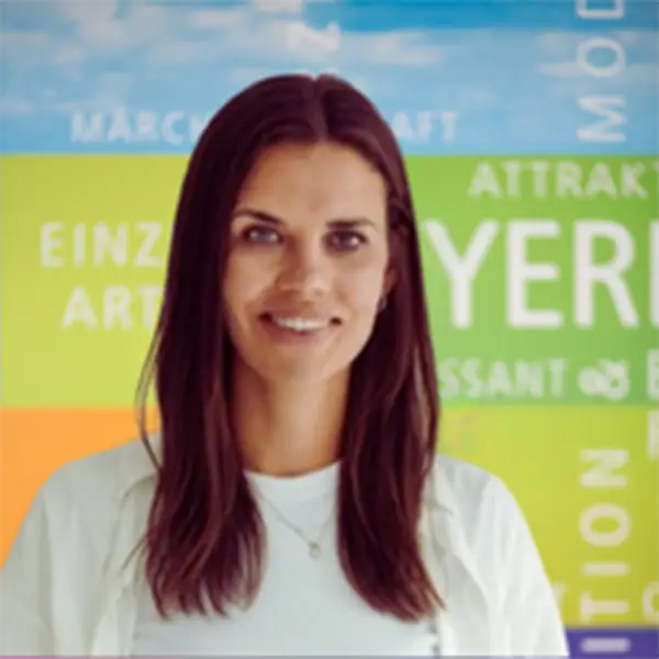 Ansprechpartnerin Theresa Mueller